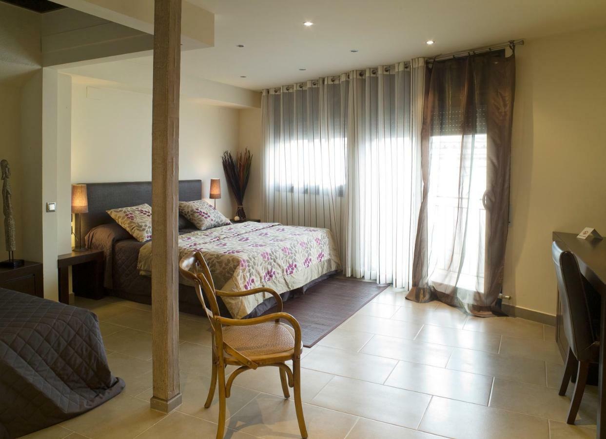 Hotel Calabria La Garriga Εξωτερικό φωτογραφία