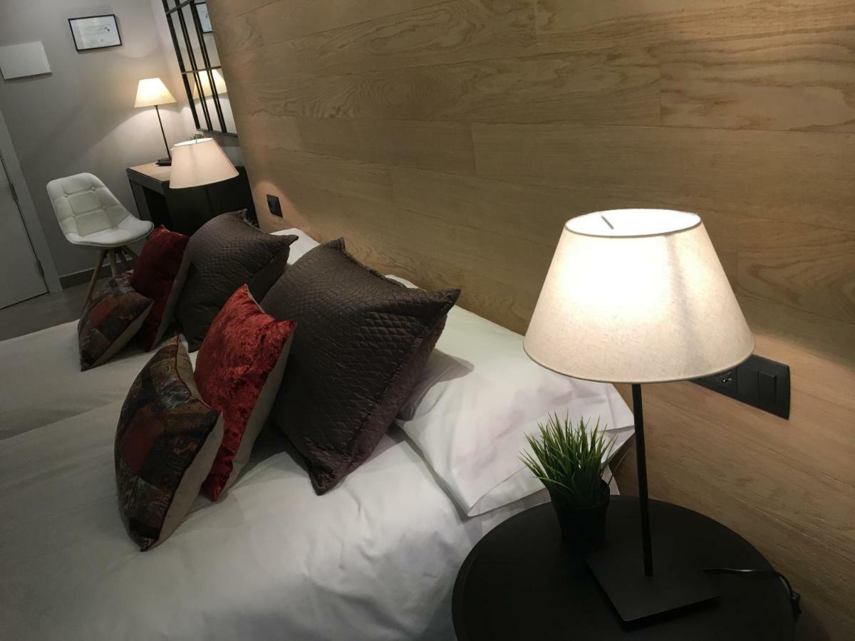 Hotel Calabria La Garriga Εξωτερικό φωτογραφία