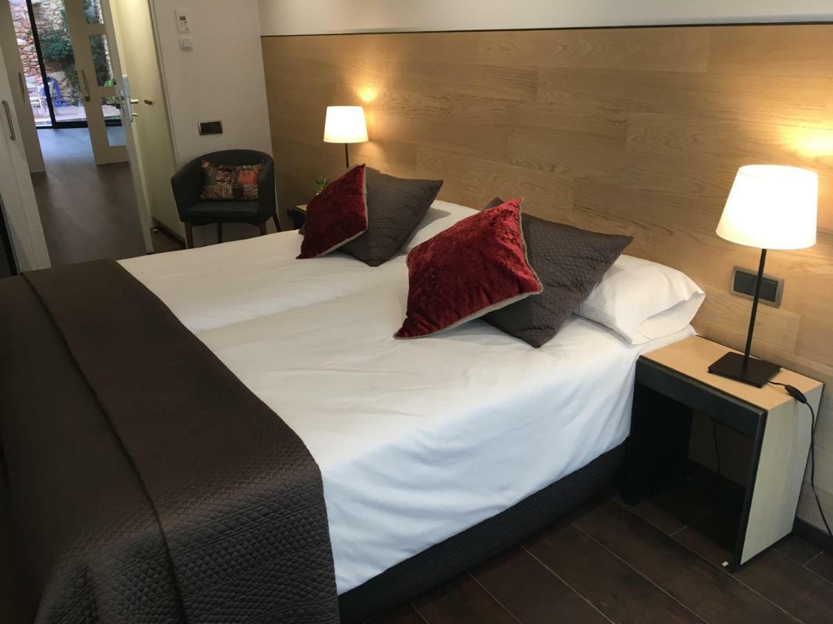 Hotel Calabria La Garriga Εξωτερικό φωτογραφία