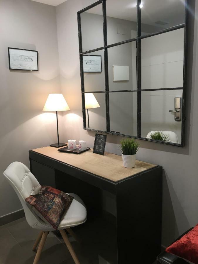Hotel Calabria La Garriga Εξωτερικό φωτογραφία